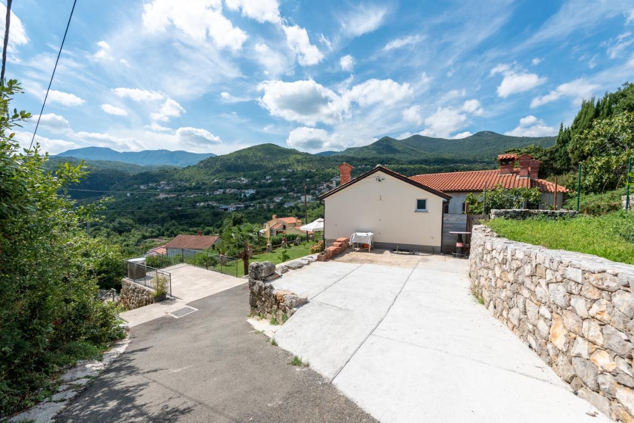 Sea View Apartment With Garden Near Opatija Veprinac Extérieur photo